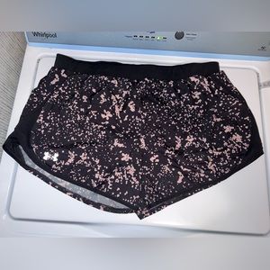 Under Armour Playmaker Shorts- Women’s XL